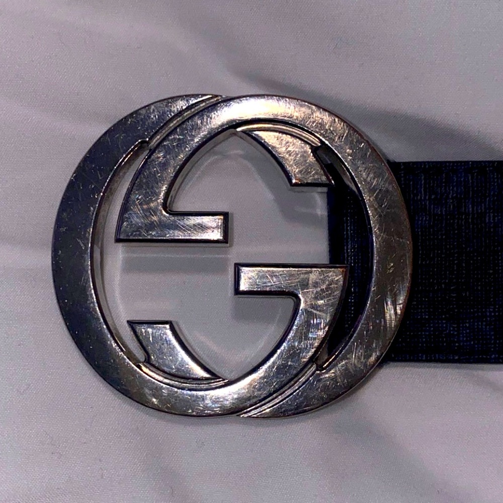 Mens Gucci belt, size 32
GG Supreme canvas belt with interlocking G buckle. - Picture 4 of 5